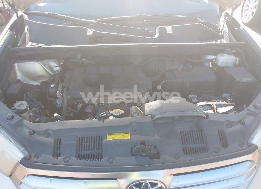 Photo 10 of 2013 Toyota Highlander BASE PLUS (VIN 5TDZA3EH8DS033044)