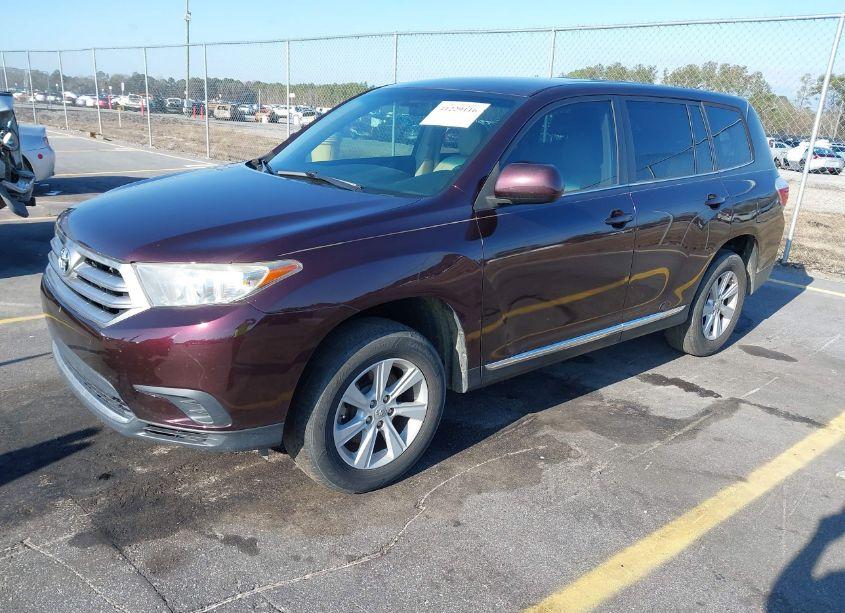 Photo 2 of 2013 Toyota Highlander (VIN 5TDZA3EH8DS041483)