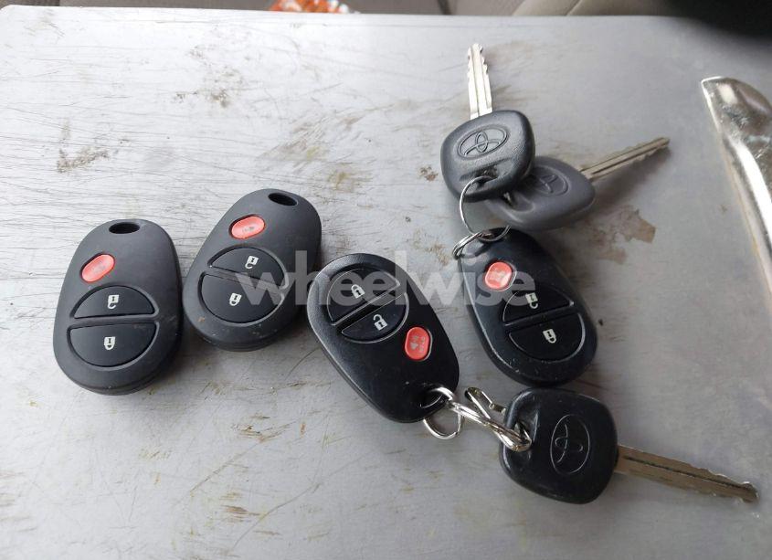 Photo 11 of 2010 Toyota Highlander (VIN 5TDZA3EH9AS007466)