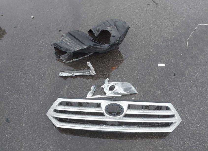 Photo 12 of 2012 Toyota Highlander (VIN 5TDZA3EH9CS026800)