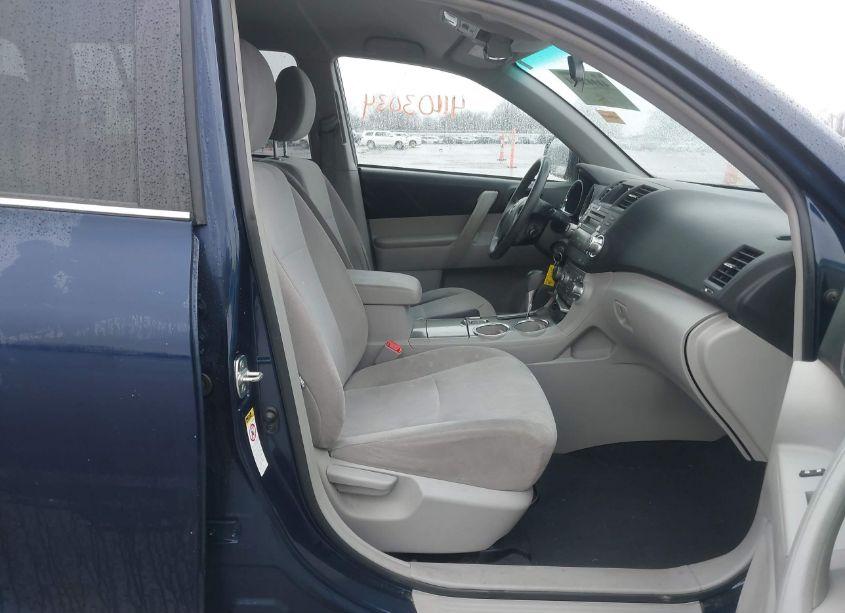 Photo 5 of 2012 Toyota Highlander (VIN 5TDZA3EH9CS026800)