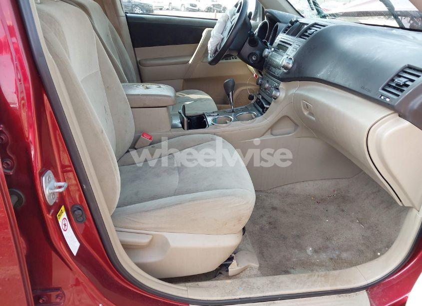 Photo 5 of 2010 Toyota Highlander (VIN 5TDZA3EHXAS007458)