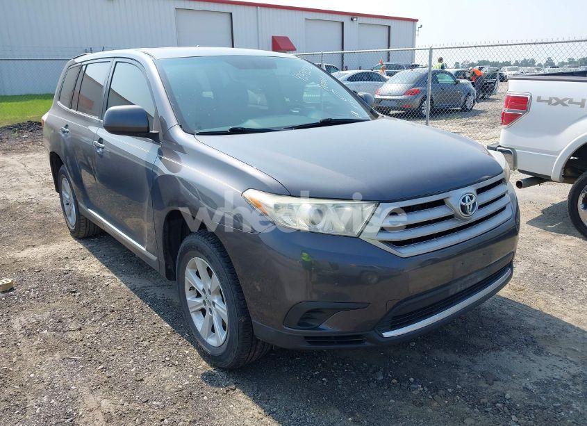 2013 Toyota Highlander (VIN 5TDZA3EHXDS034406) main photo