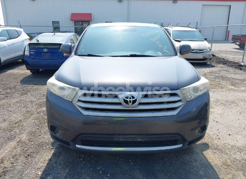 Photo 13 of 2013 Toyota Highlander (VIN 5TDZA3EHXDS034406)