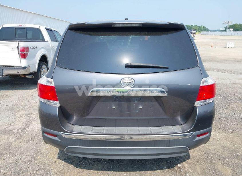 Photo 17 of 2013 Toyota Highlander (VIN 5TDZA3EHXDS034406)