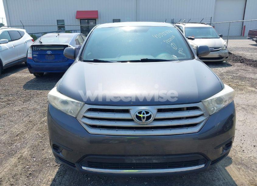 Photo 6 of 2013 Toyota Highlander (VIN 5TDZA3EHXDS034406)