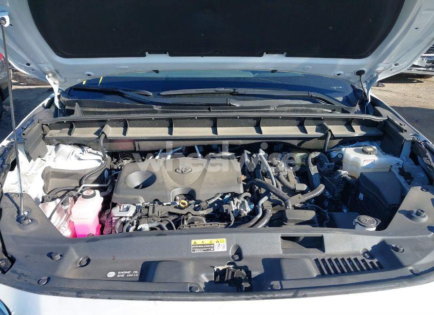 Photo 10 of 2022 Toyota Highlander HYBRID LE (VIN 5TDZARAH0NS016295)