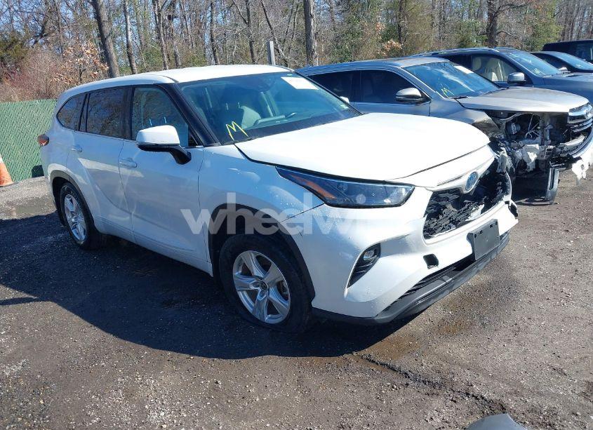 2022 Toyota Highlander HYBRID LE (VIN 5TDZARAH1NS016287) main photo