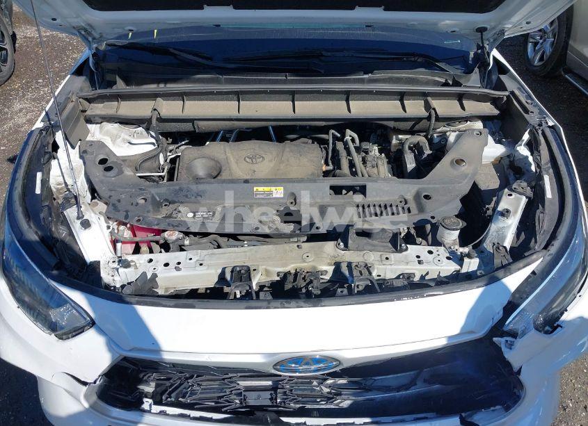 Photo 10 of 2022 Toyota Highlander HYBRID LE (VIN 5TDZARAH1NS016287)