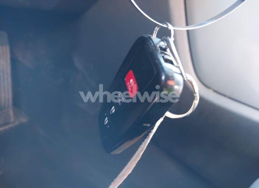 Photo 11 of 2022 Toyota Highlander HYBRID LE (VIN 5TDZARAH1NS016287)