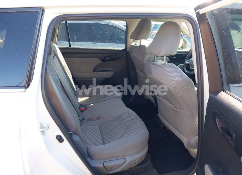 Photo 8 of 2022 Toyota Highlander HYBRID LE (VIN 5TDZARAH1NS016287)