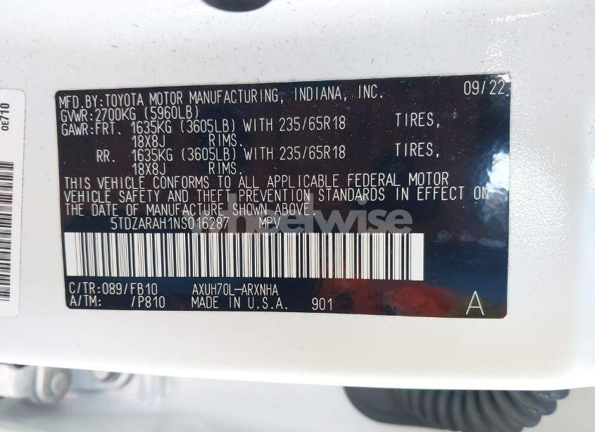 Photo 9 of 2022 Toyota Highlander HYBRID LE (VIN 5TDZARAH1NS016287)