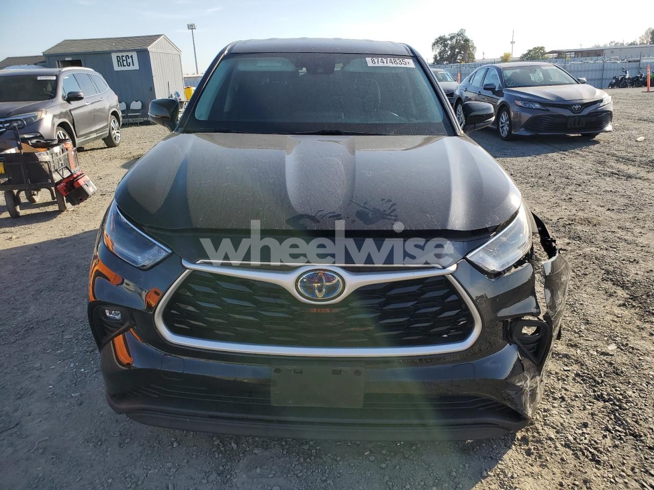 Photo 5 of 2021 TOYOTA HIGHLANDER HYBRID LE (VIN 5TDZARAH4MS506902)