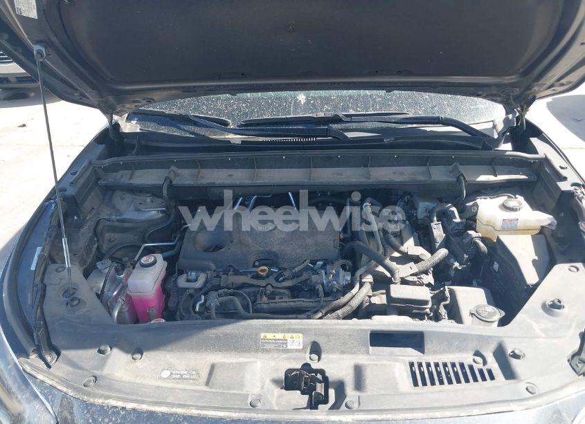 Photo 10 of 2022 Toyota Highlander HYBRID LE (VIN 5TDZARAH5NS517327)