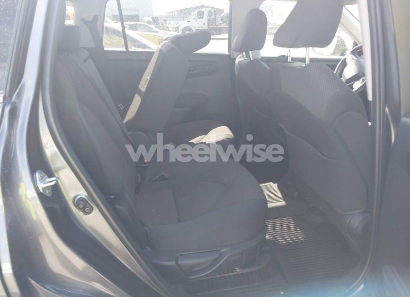 Photo 8 of 2022 Toyota Highlander HYBRID LE (VIN 5TDZARAH5NS517327)