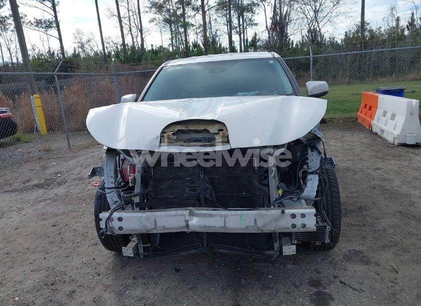 Photo 13 of 2021 Toyota Highlander HYBRID LE (VIN 5TDZARAH6MS504147)