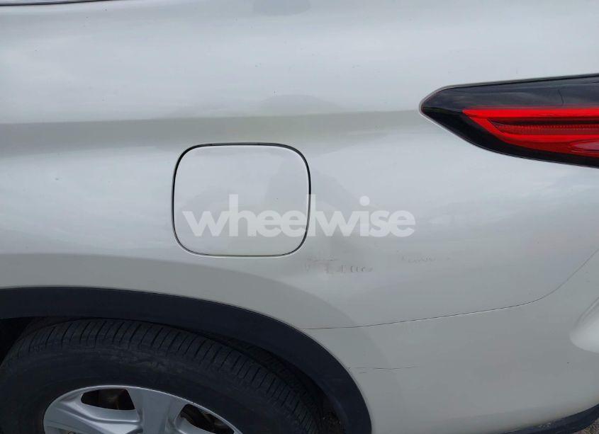 Photo 21 of 2021 Toyota Highlander HYBRID LE (VIN 5TDZARAH6MS504147)