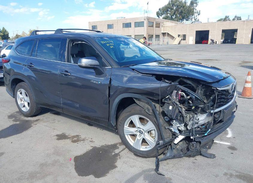 2021 Toyota Highlander HYBRID LE (VIN 5TDZARAH6MS505024) main photo