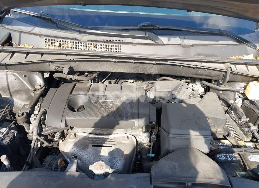 Photo 10 of 2018 Toyota Highlander LE (VIN 5TDZARFH0JS041894)