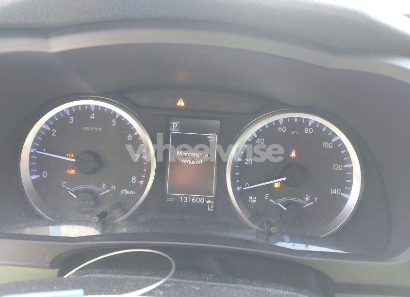 Photo 7 of 2018 Toyota Highlander LE (VIN 5TDZARFH0JS041894)