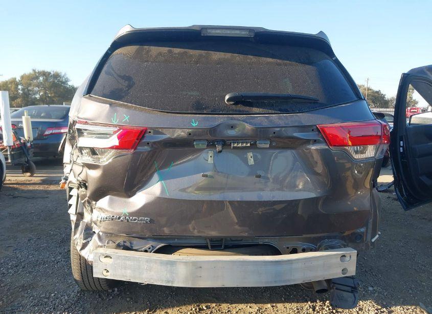Photo 6 of 2019 Toyota Highlander LE (VIN 5TDZARFH0KS059636)