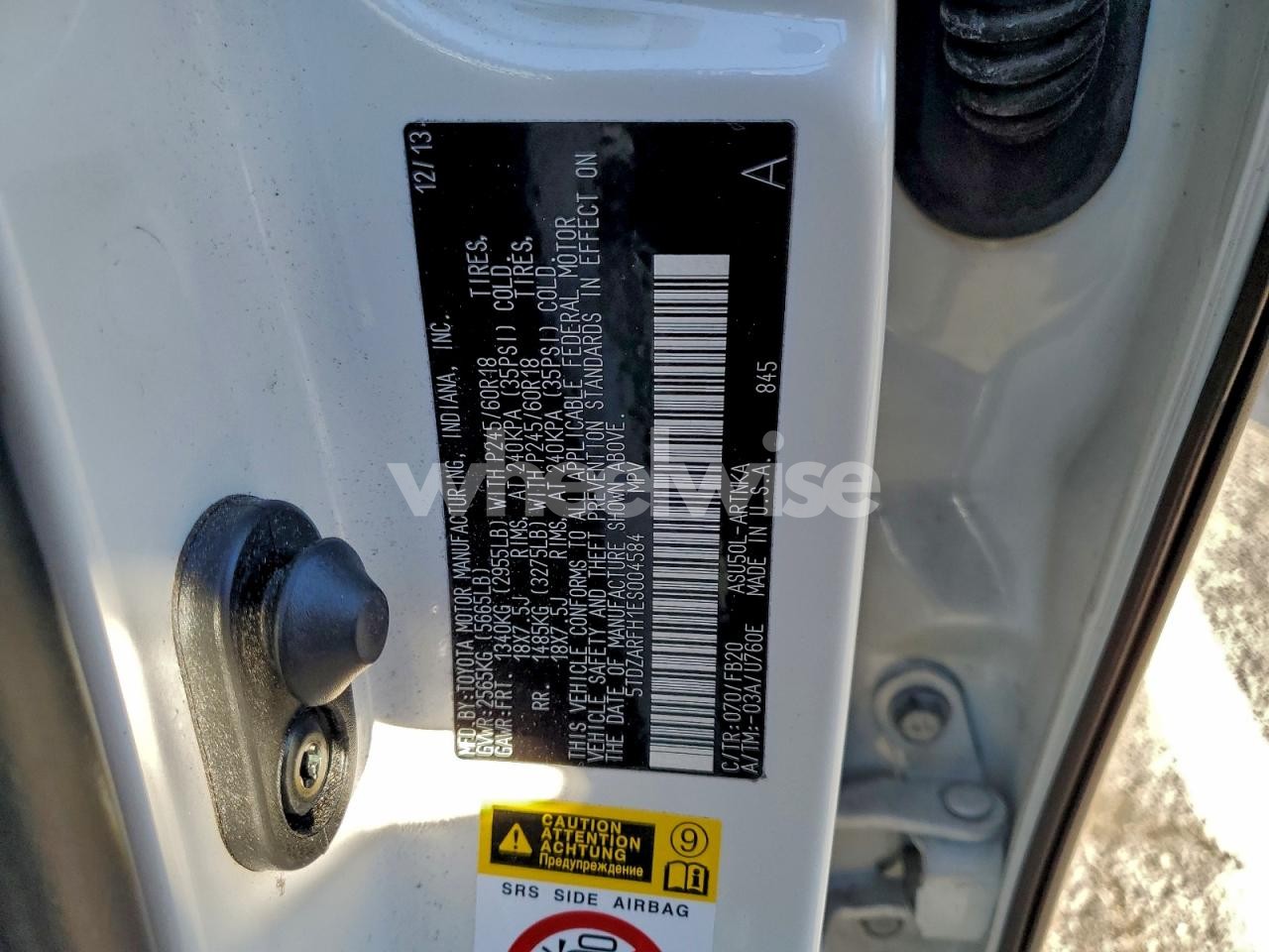 Photo 13 of 2014 TOYOTA HIGHLANDER LE (VIN 5TDZARFH1ES004584)