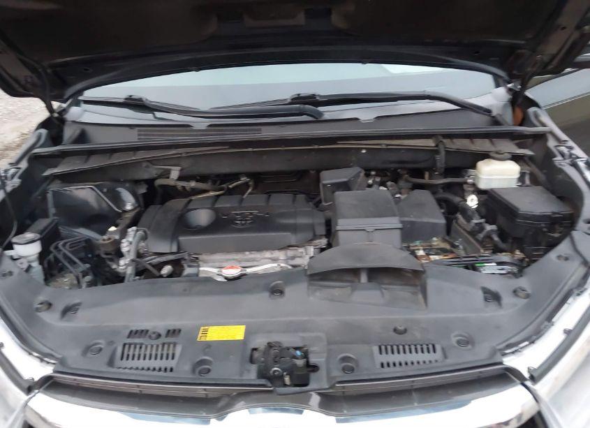 Photo 10 of 2016 Toyota Highlander LE (VIN 5TDZARFH1GS020531)