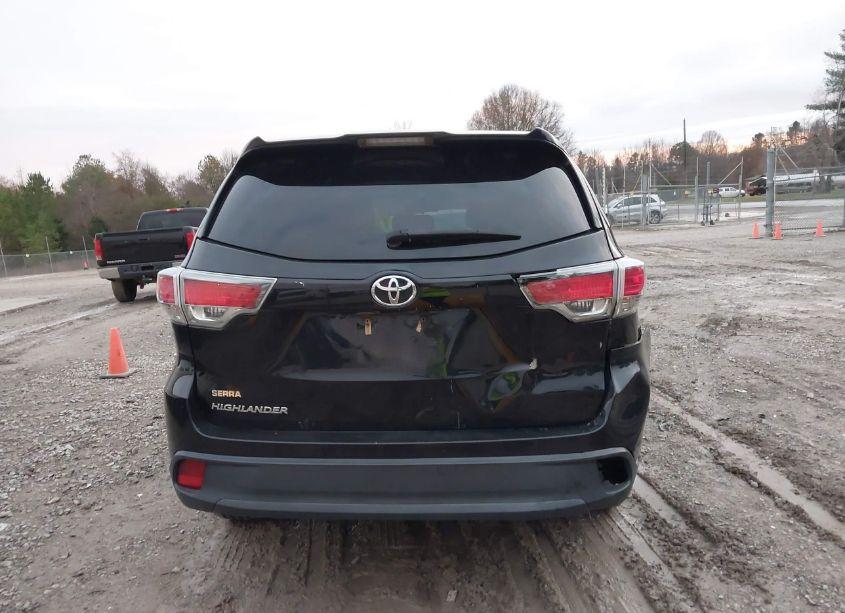 Photo 16 of 2016 Toyota Highlander LE (VIN 5TDZARFH1GS020531)
