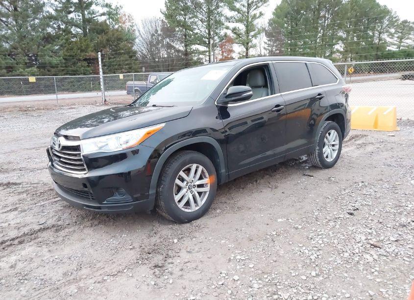 Photo 2 of 2016 Toyota Highlander LE (VIN 5TDZARFH1GS020531)