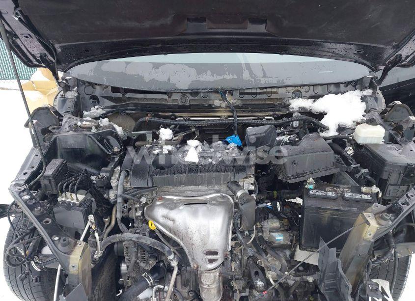 Photo 10 of 2019 Toyota Highlander LE (VIN 5TDZARFH1KS051707)