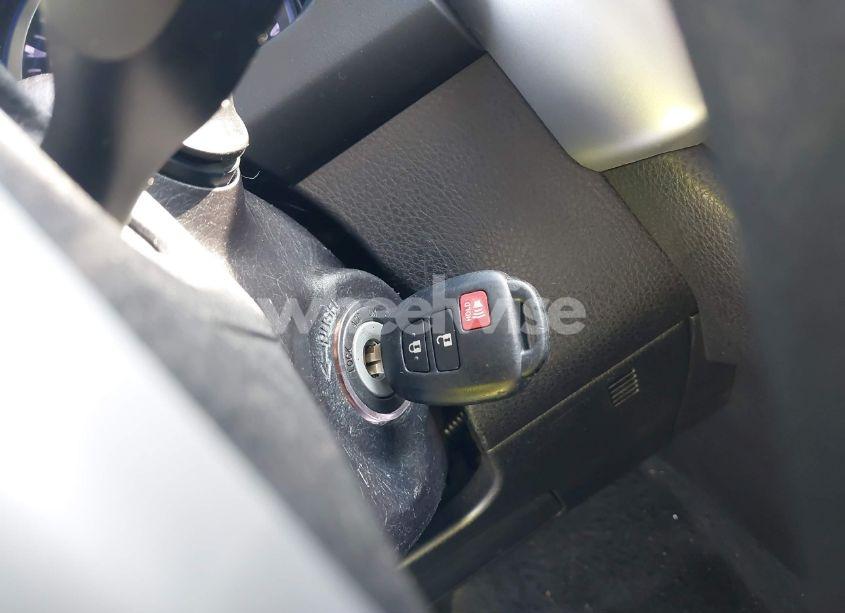 Photo 11 of 2016 Toyota Highlander LE (VIN 5TDZARFH2GS017833)