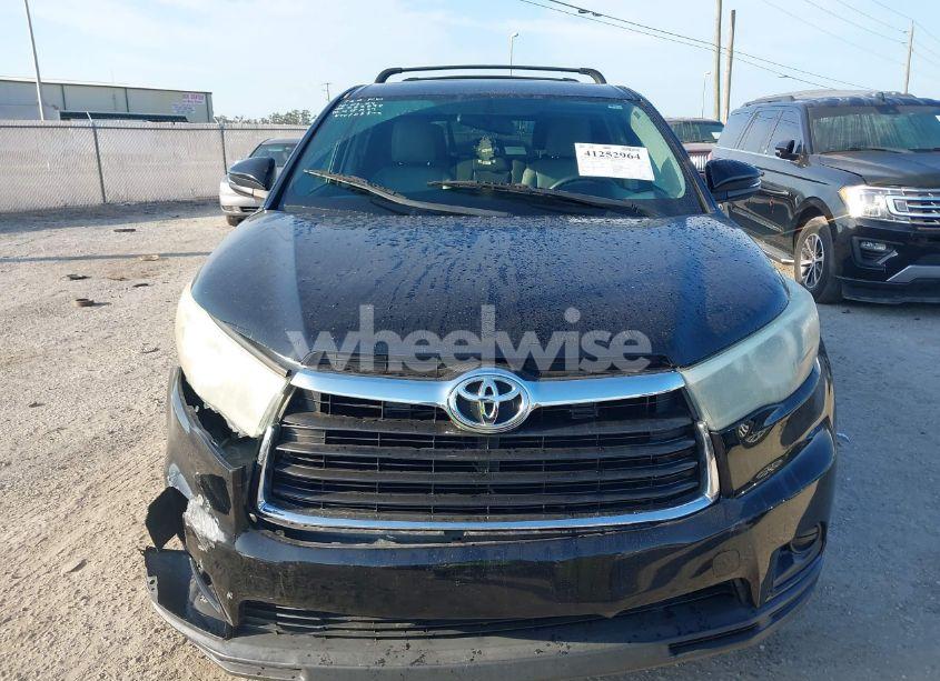 Photo 12 of 2016 Toyota Highlander LE (VIN 5TDZARFH2GS017833)