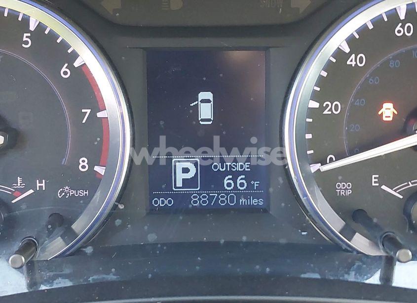 Photo 15 of 2016 Toyota Highlander LE (VIN 5TDZARFH2GS017833)