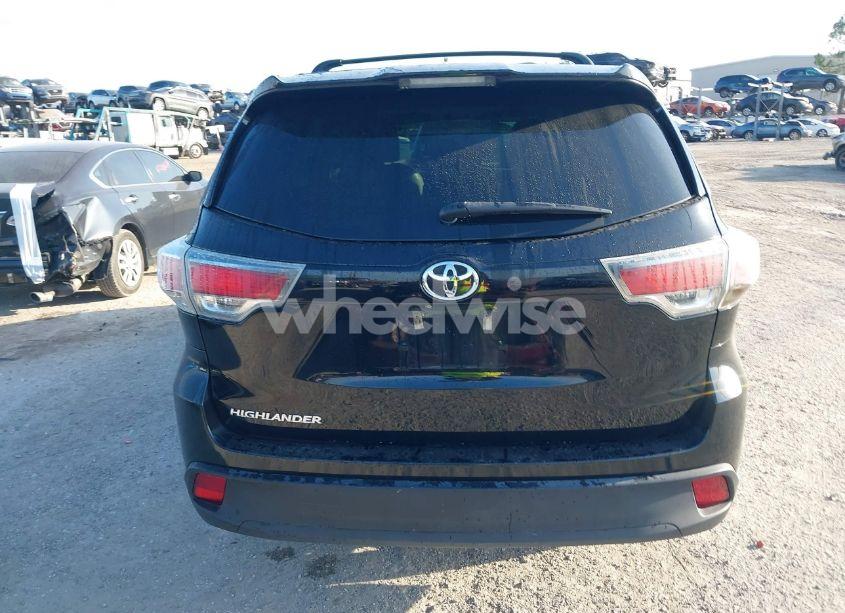 Photo 16 of 2016 Toyota Highlander LE (VIN 5TDZARFH2GS017833)
