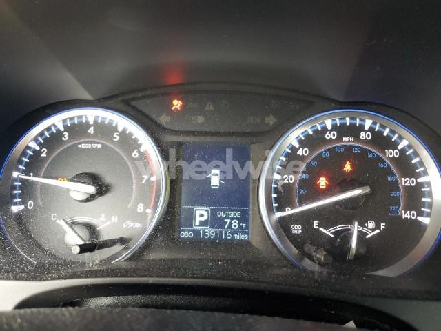 Photo 2 of 2016 TOYOTA HIGHLANDER LE (VIN 5TDZARFH2GS018027)