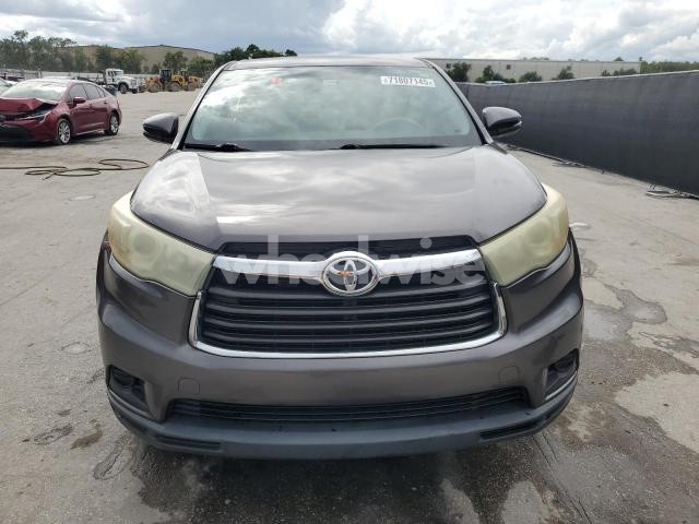 Photo 4 of 2016 TOYOTA HIGHLANDER LE (VIN 5TDZARFH2GS018027)