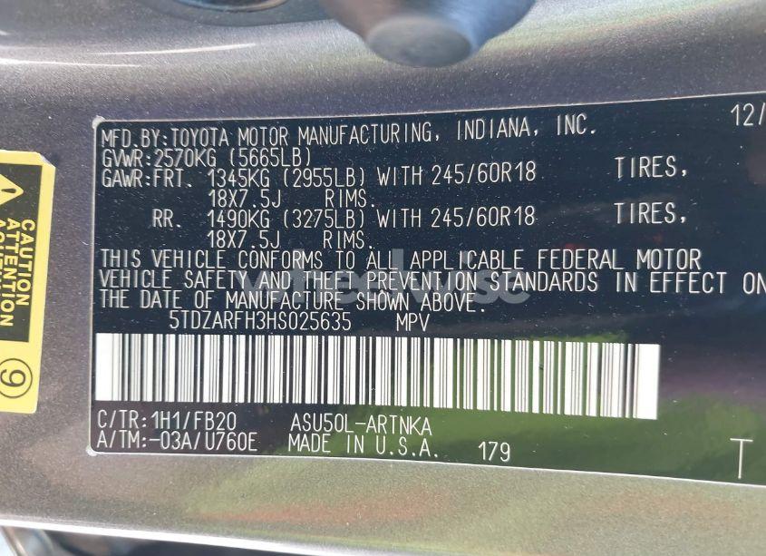 Photo 9 of 2017 Toyota Highlander LE (VIN 5TDZARFH3HS025635)