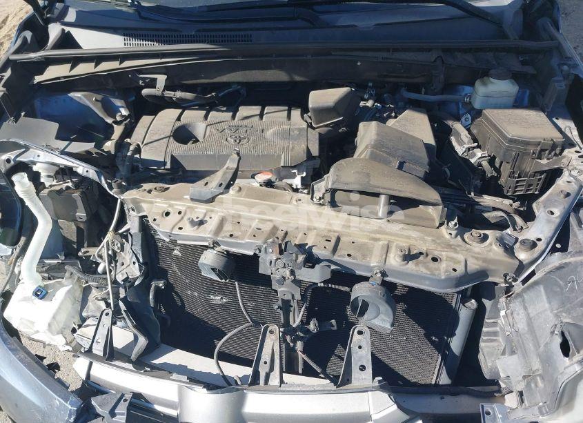 Photo 10 of 2017 Toyota Highlander LE (VIN 5TDZARFH4HS023814)