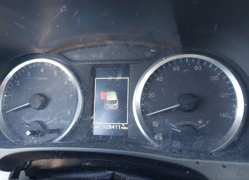 Photo 7 of 2018 Toyota Highlander LE (VIN 5TDZARFH4JS041591)