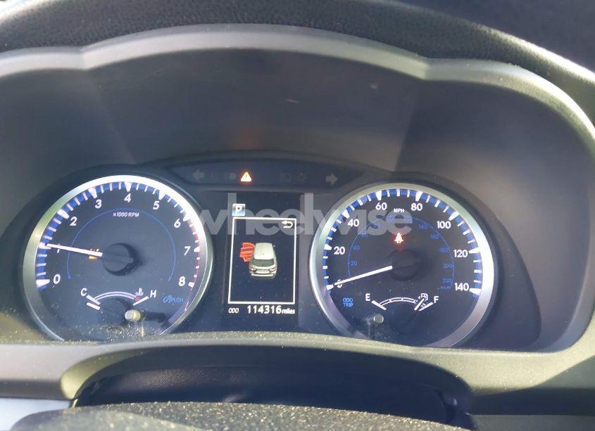 Photo 7 of 2019 Toyota Highlander LE (VIN 5TDZARFH4KS047134)