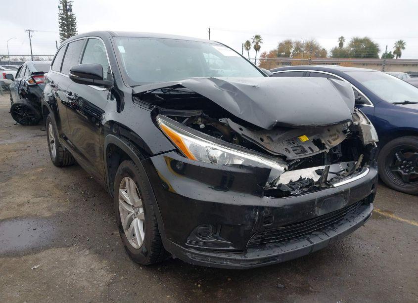 2016 Toyota Highlander LE (VIN 5TDZARFH5GS019348) main photo