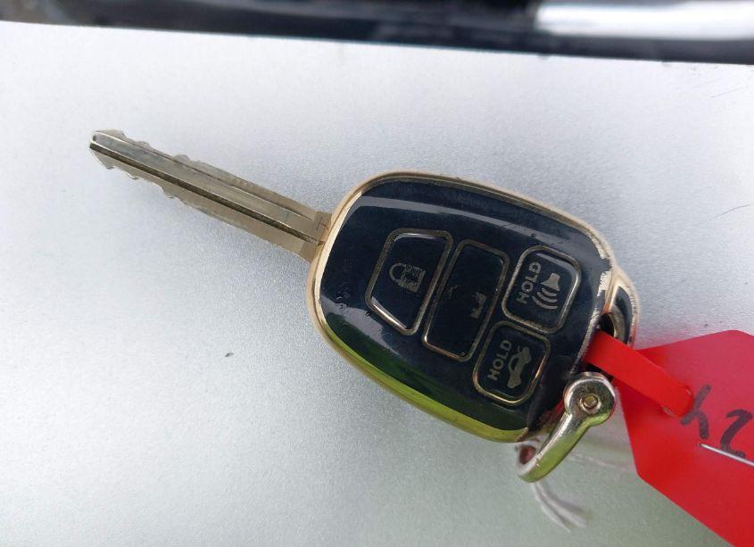 Photo 11 of 2016 Toyota Highlander LE (VIN 5TDZARFH5GS019348)