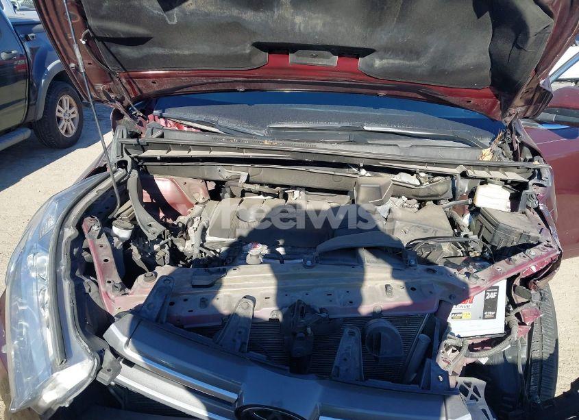 Photo 10 of 2018 Toyota Highlander LE (VIN 5TDZARFH5JS038487)