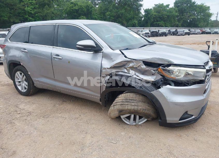 2016 Toyota Highlander LE (VIN 5TDZARFH6GS021397) main photo