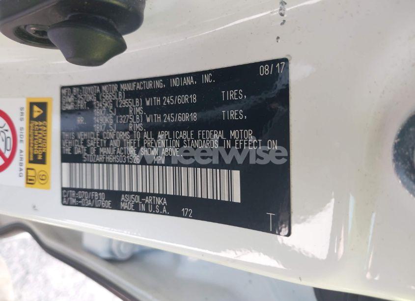 Photo 9 of 2017 Toyota Highlander LE (VIN 5TDZARFH6HS031526)