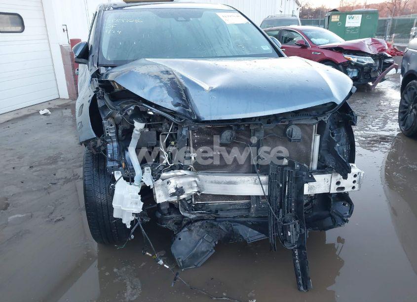 Photo 6 of 2019 Toyota Highlander LE (VIN 5TDZARFH6KS054098)