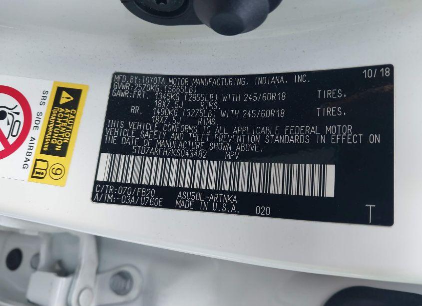 Photo 9 of 2019 Toyota Highlander LE (VIN 5TDZARFH7KS043482)