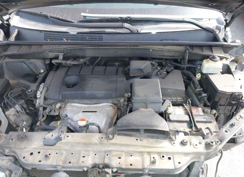 Photo 10 of 2015 Toyota Highlander LE (VIN 5TDZARFH9FS016239)