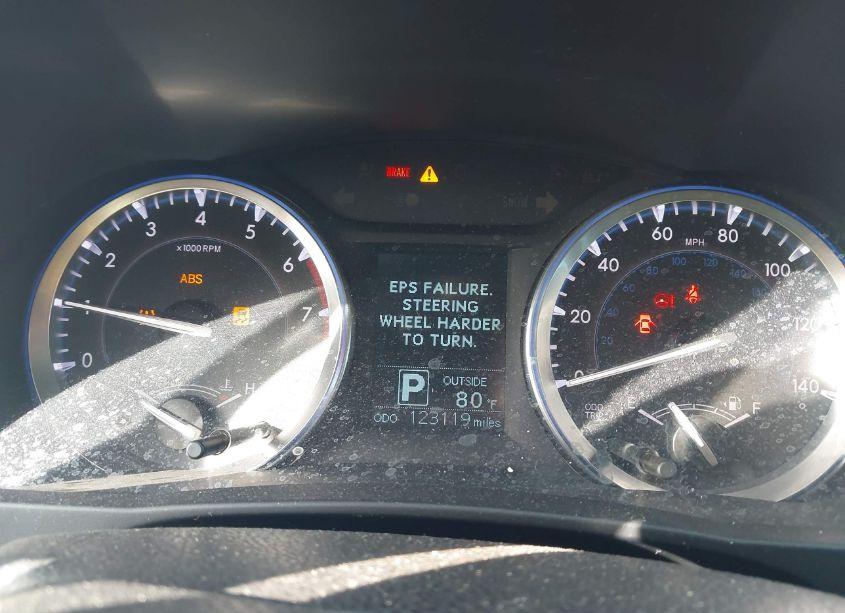 Photo 7 of 2015 Toyota Highlander LE (VIN 5TDZARFH9FS016239)