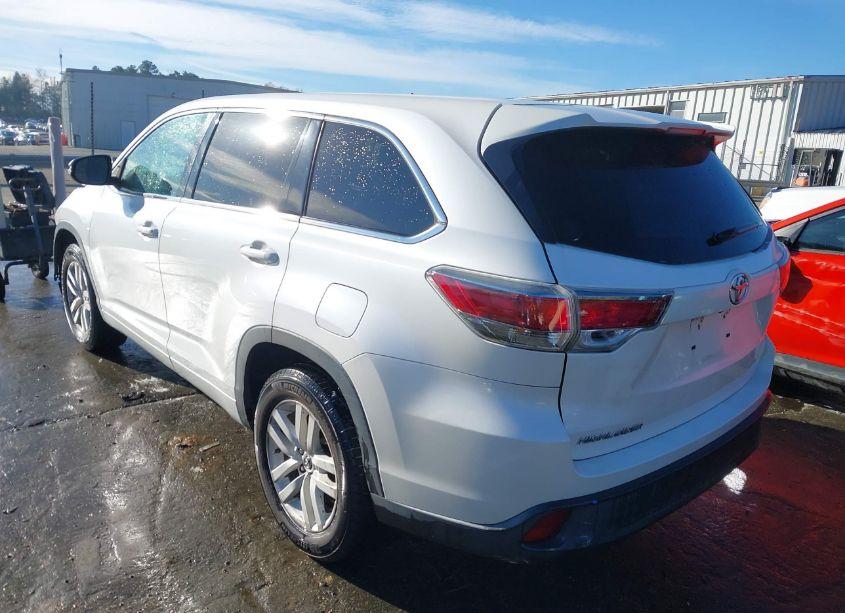 Photo 3 of 2016 Toyota Highlander LE (VIN 5TDZARFH9GS018591)